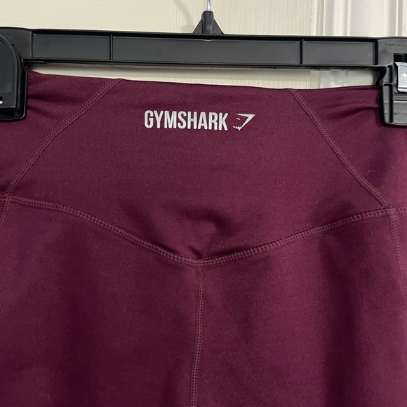 Gym Shark Set - Legging & Sports Bra - Picture 7 of 8